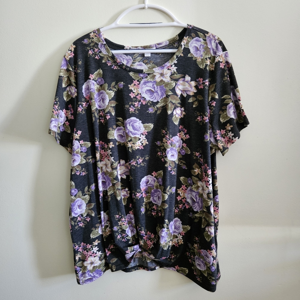 Women's Plus Size Floral Short Sleeve Top 3X - Warehouse One